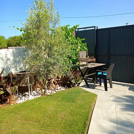 With Private Pool And Unique Sea View In וילה *