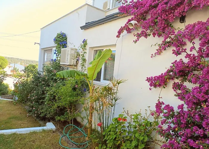 With Private Pool And Unique Sea View In Βίλα *