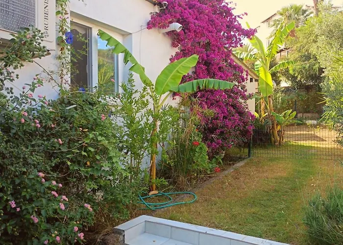 With Private Pool And Unique Sea View In Βίλα *