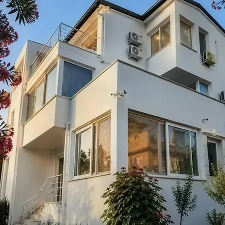 Villa With Private Pool And Unique Sea View In
