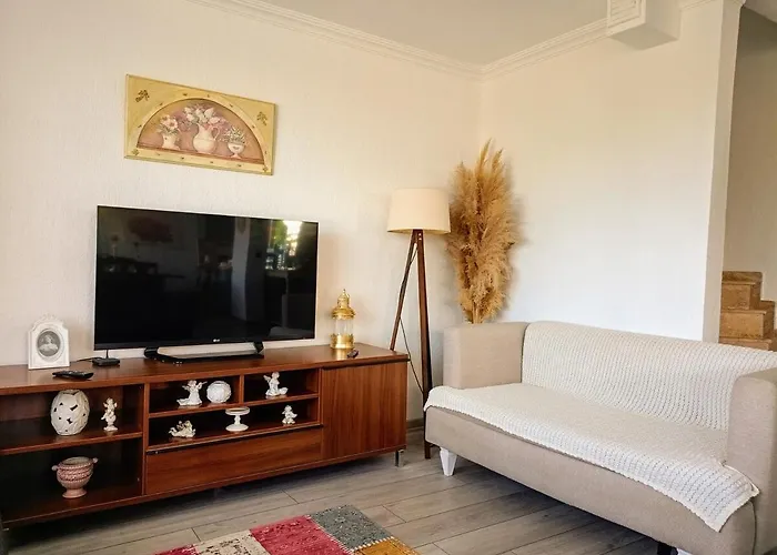 Villa With Private Pool&unique Sea View In Çeşme